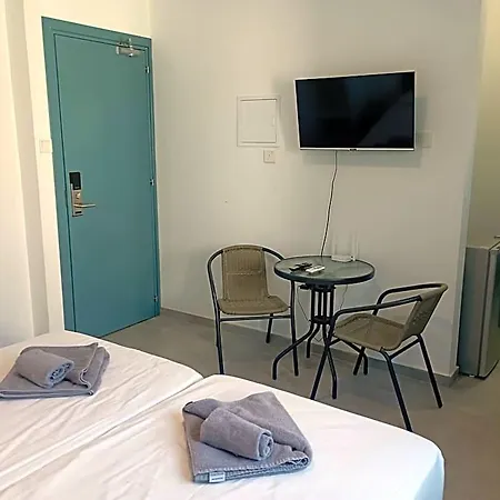 Bluejsuite Hotel *